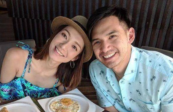 一间教堂完成婚礼仪式,婚礼现场还邀请了圈中好友李亚男,钟嘉欣等人参