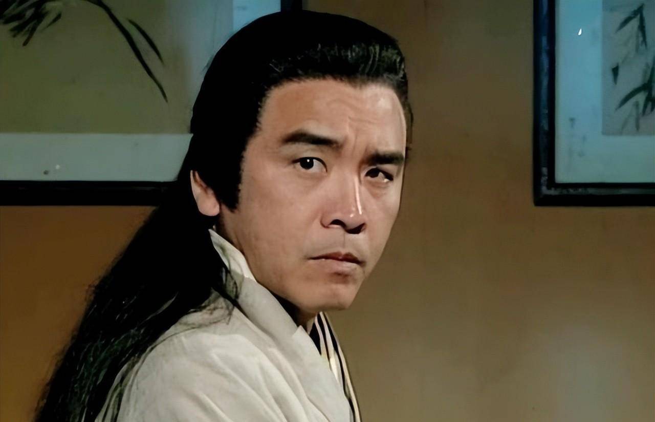 90年代,恩师张彻拍摄台电视剧《刺马》,姜大卫毅然加入,在剧中饰演