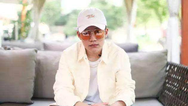 微博小号回应:不屑与狗为伍!_网友_利益_道路