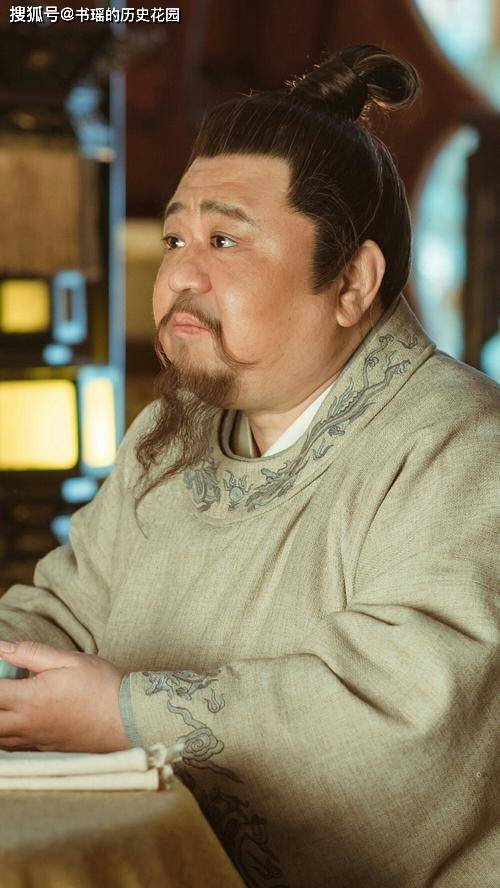 因为吃的比较好,而且不喜欢运动,朱高炽就相当的肥胖,甚至都达到了