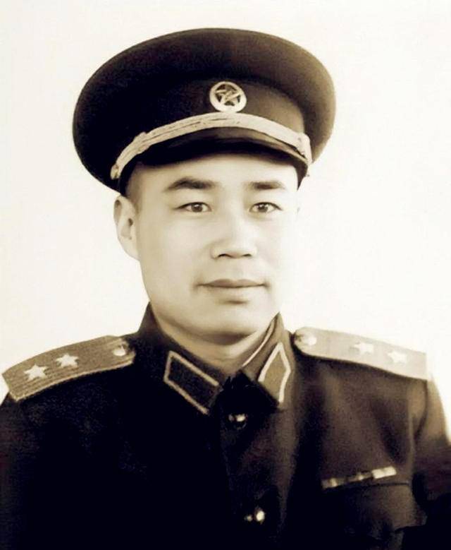 原创
            他是李云龙的原型人物，一生极具传奇，“疯”起来还谁都拉不住他