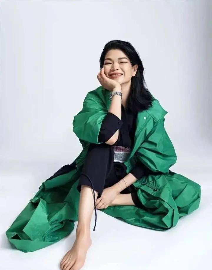 顶级"丑模"吕燕20岁就成为顶级超模,嫁给外国贵族,她怎么了?