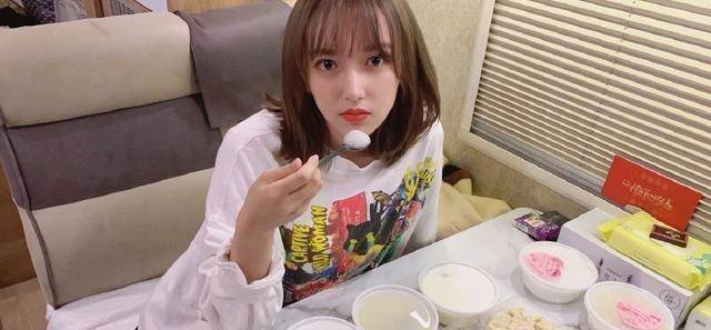 程潇甜美转身击中直男心,毒舌王一博忍不住吐槽,网友:太真实了_节目