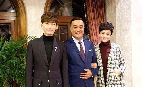 曾演张翰母亲的51岁女星李颖,近照显年轻,嫁富豪女儿是奥运冠军_电视