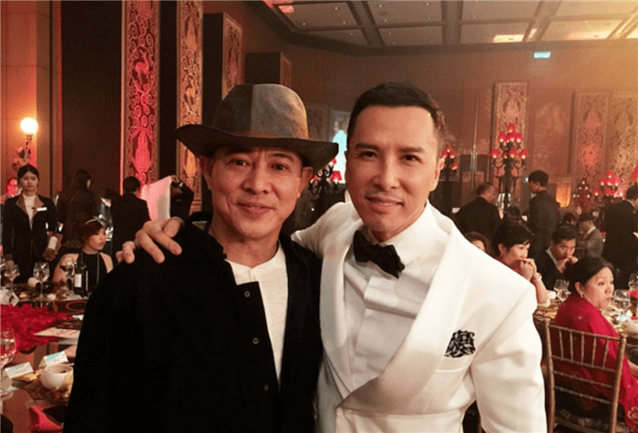 再来看吴樾,早期多演电视剧,中间想学习吴京,在港片里镀金一层金,假如