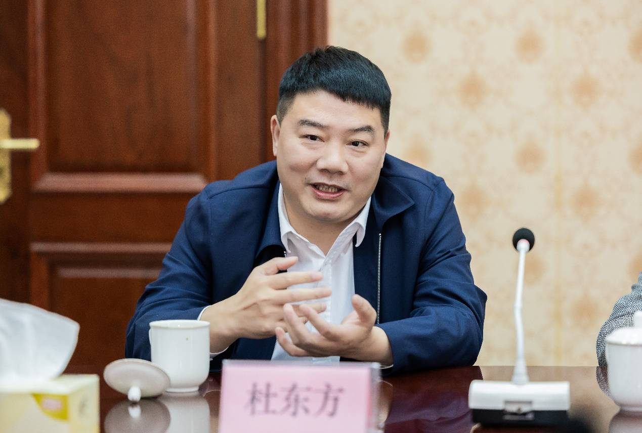 民革上海市委会调研民营经济发展 众多民营企业家座谈交流_董事长