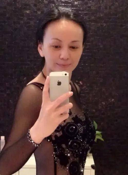 "中年美妇"王琳:两婚两离,35岁生下儿子,52岁还宛如少女_任程伟