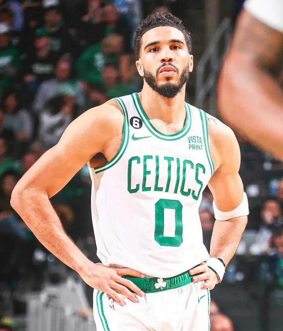 凯尔特人第七战输球,赛后更衣室大吵一架_比赛_杰伦布朗_塔图姆