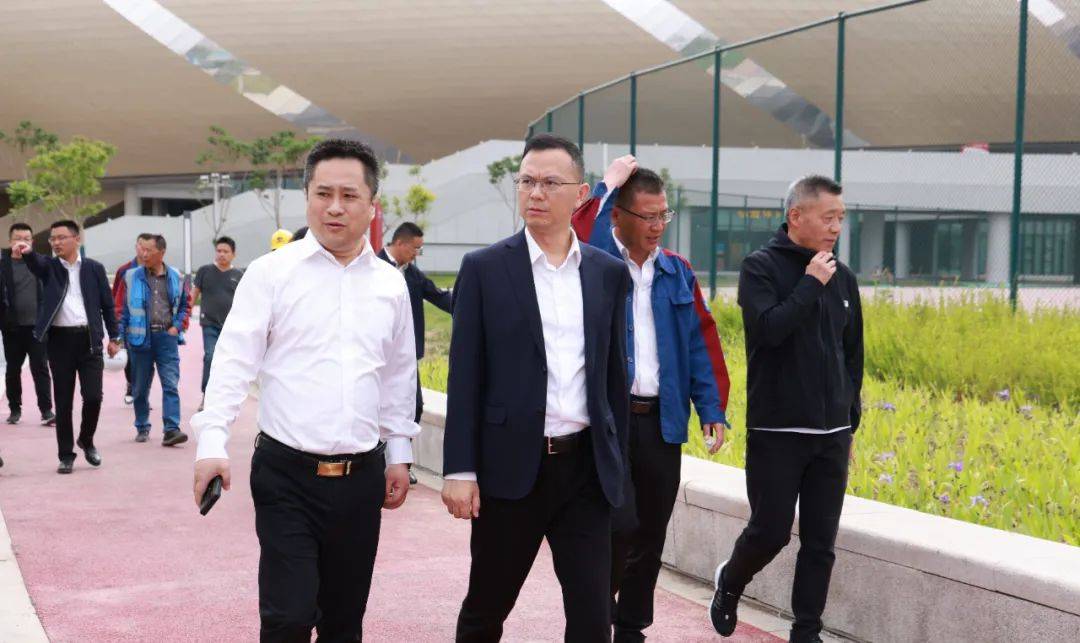 中国十七冶集团领导赴兰州奥体中心项目调研考察_进行_工作_刘宇
