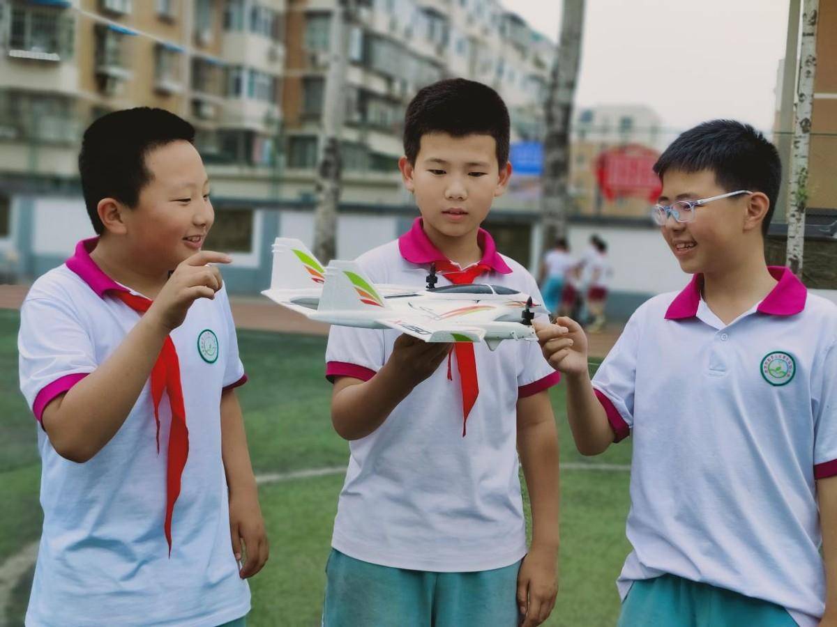 爱上科技, 乐享童年,石景山区爱乐实验小学举办科技嘉年华迎接六一