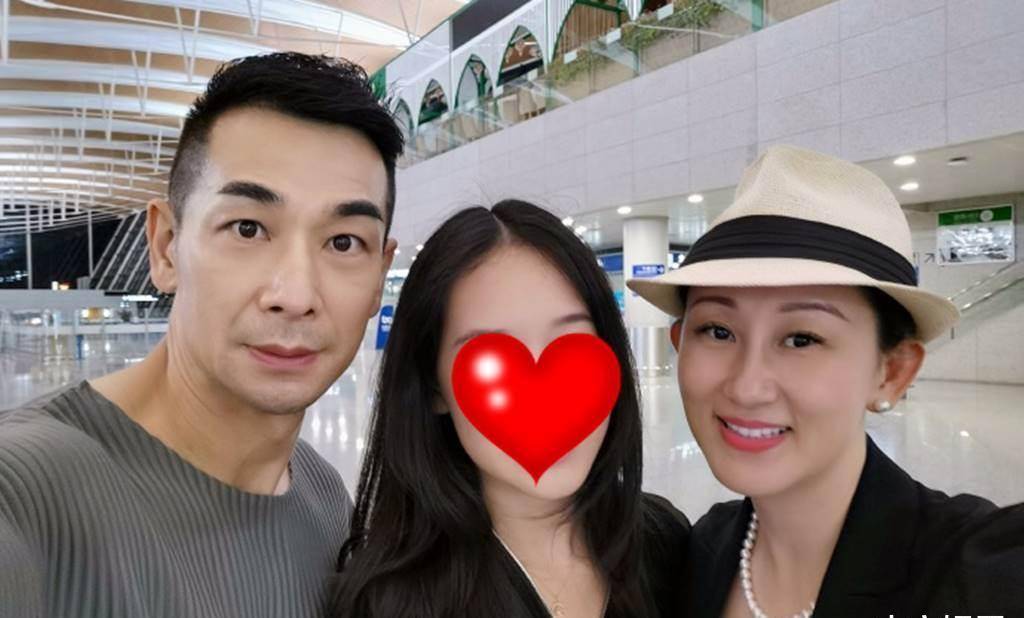 张丹露_全家人_时尚