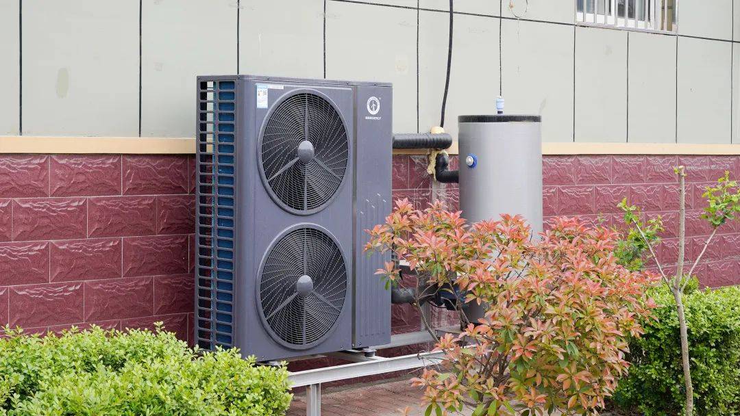 对话大商丨纽恩泰空气能采暖热水一体机商机"拼"出空气能大品牌_鲍