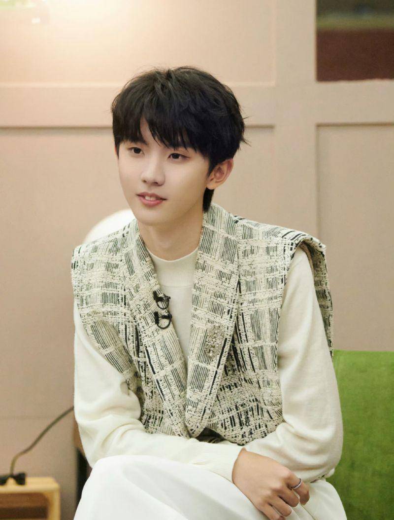 年龄差20岁马嘉祺魏如萱传绯闻!