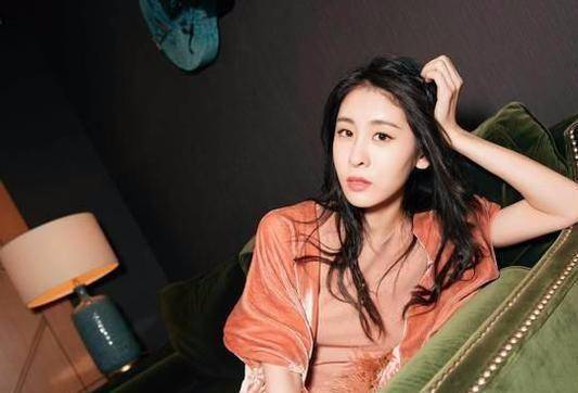 冯轲和张碧晨开启新篇章,网友们:她取代不了张靓颖_青春_严重_天平