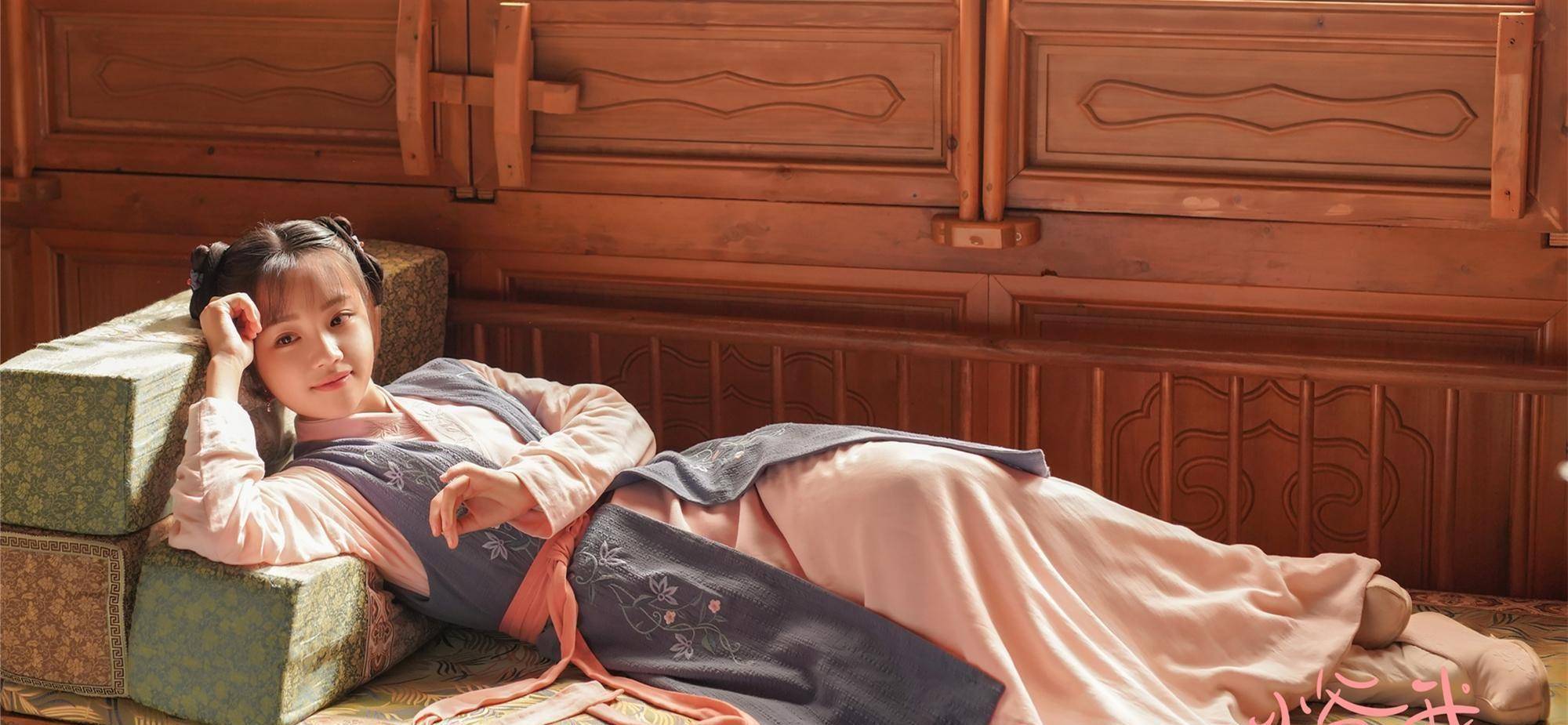 《镜双城》颜值门面,看到23岁的她,我承认我改观了_白璎_杨志雯_那笙