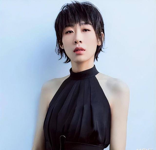 然而好景不长,马琦雅的经历与李洋的经历可谓是如出一辙,两人都是两年