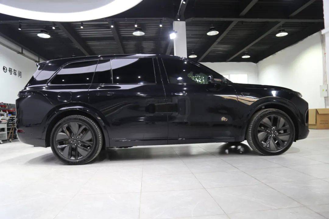 理想l9济南欧瑟全车装贴oviio隐形车衣 xblack黑武士窗膜 全车黑化