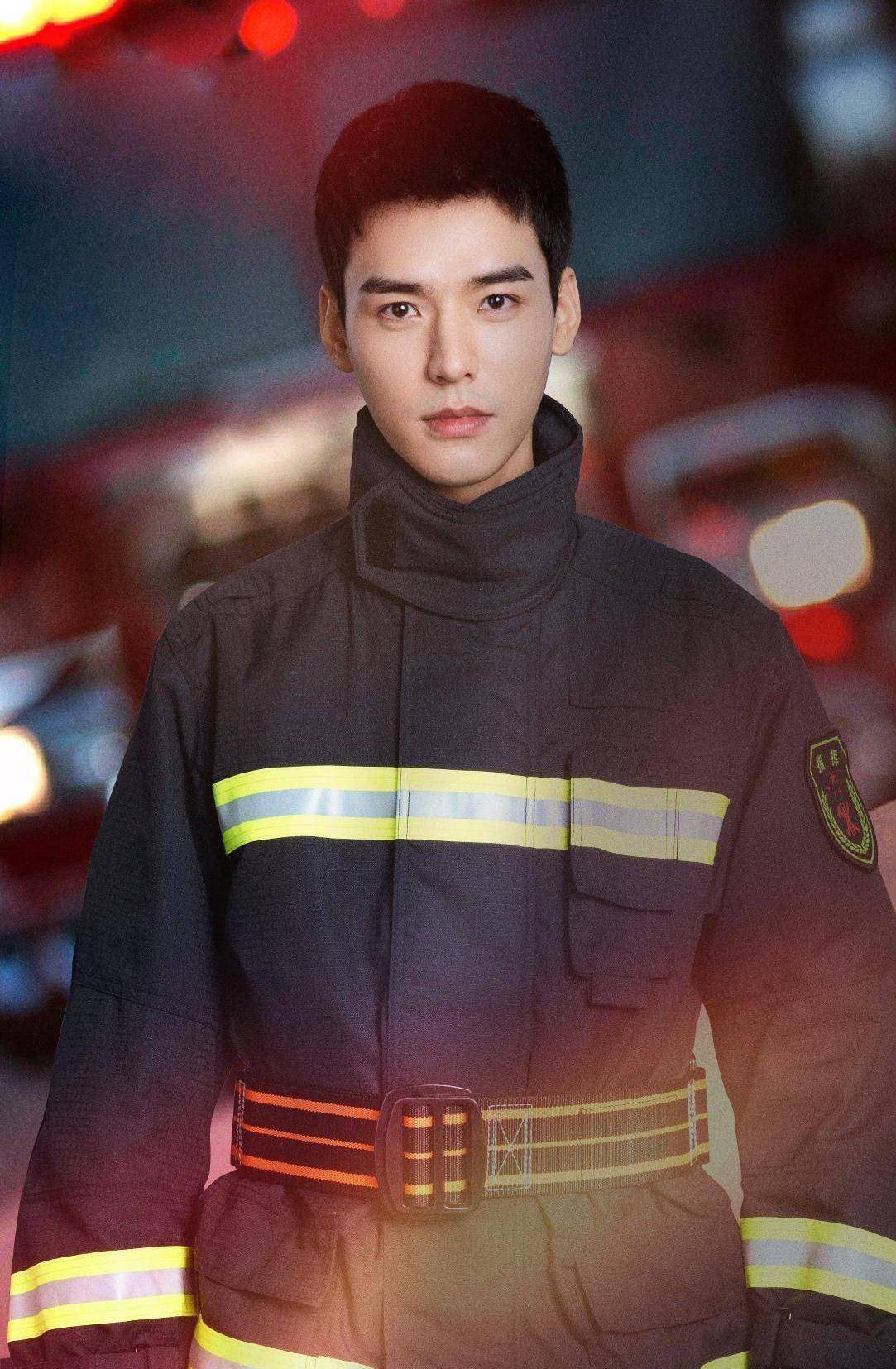 龚俊:努力反思提升自己,30岁最想得到表演奖项的肯定_南都_霍言_角色