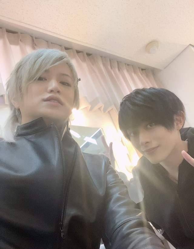 假面骑士帝骑哥演员近照公开和灭演员合作拍新舞台剧引热议_井上_正大