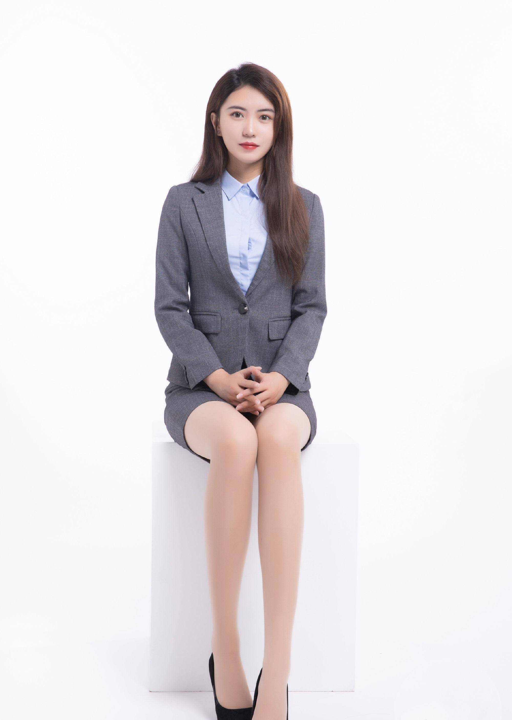职场女性ol西装裙图片制服,丝袜搭配高跟鞋,优雅又职业的本性_着装