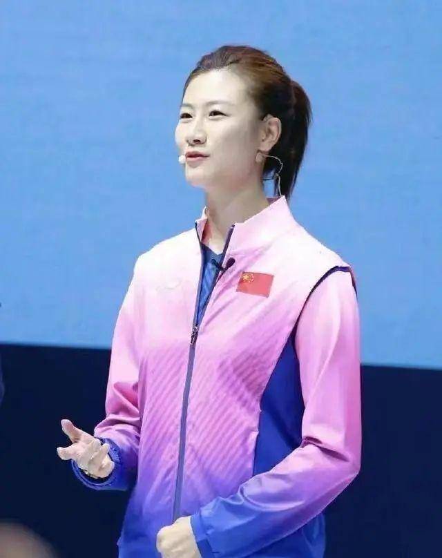 国乒奥运冠军丁宁近况!