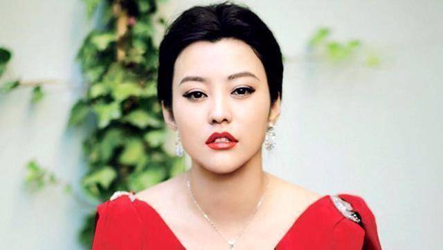 郝蕾前经纪人发文,或许11年来的郭家铭,戏里戏外都在"演戏"_钢琴