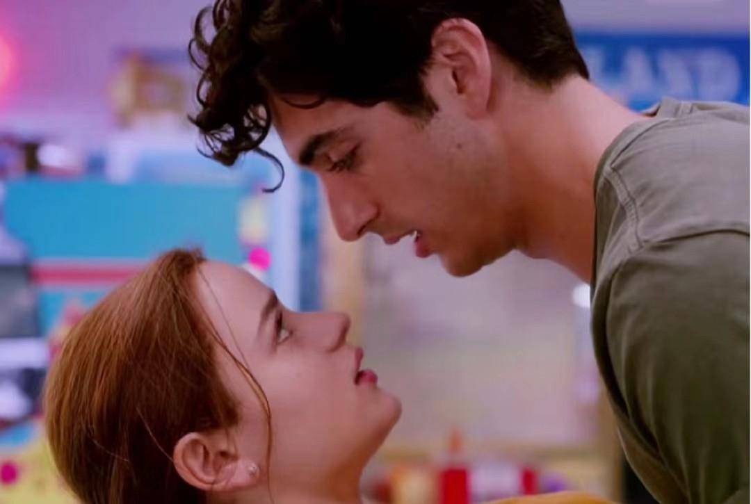 欧美影片《亲吻亭》如何用独特角度阐述爱情与友情的不同一面的?