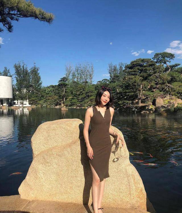 现在越来越像她姐了_雷婉婷_眉毛_俩人