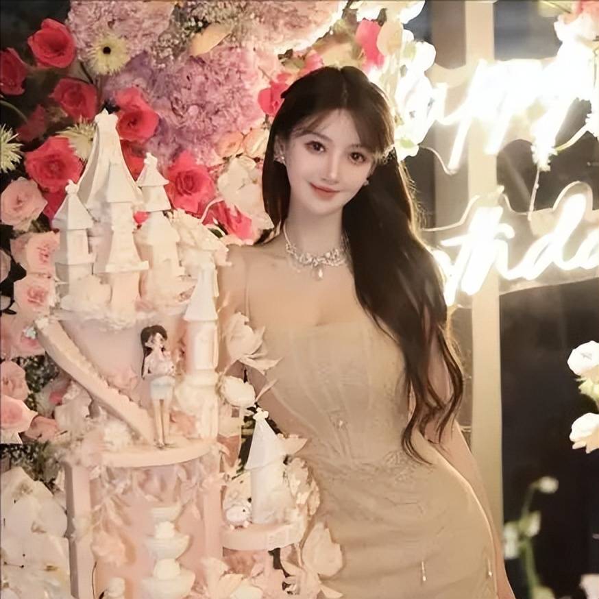 浪漫约会同居,女方曾和baby合照长很像_杨颖_秦岚_女子