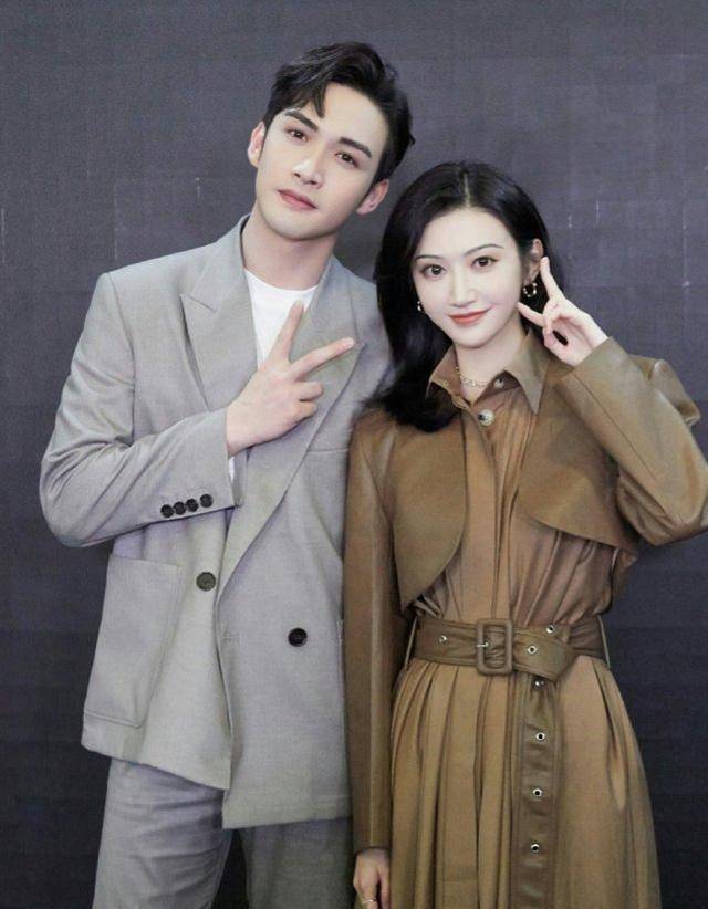 而景甜和张彬彬凭这剧走红于