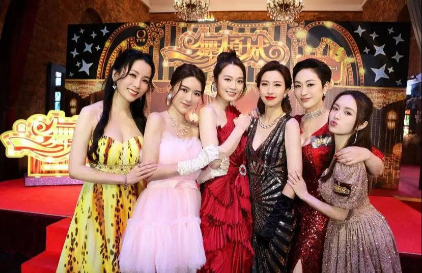 其中一场庄思敏与李嘉的激情对战,由于触及电视底线遭到删减,当时庄思