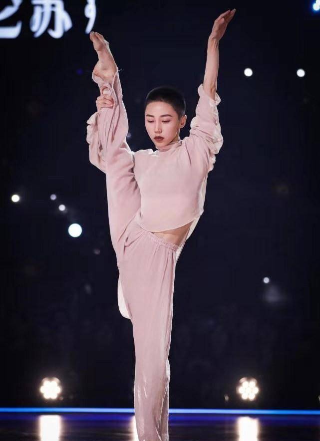 恭喜谢欣成为舞蹈风暴第二季冠军_舞台_独白_敖定雯