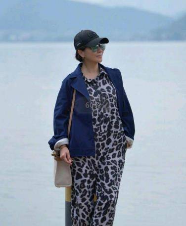 55岁刘嘉玲有喜了?