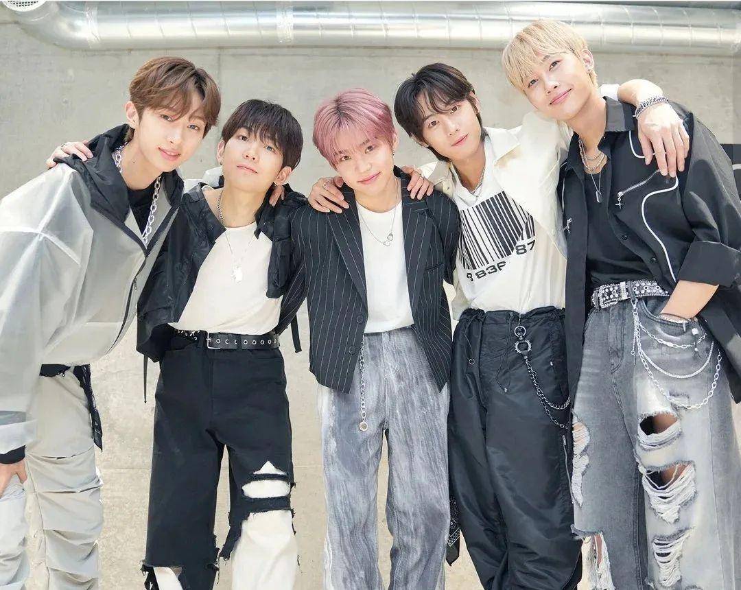 exo-cbx要求彻查sm所有艺人合约-黄旭熙即将开通bubble-twice_结算