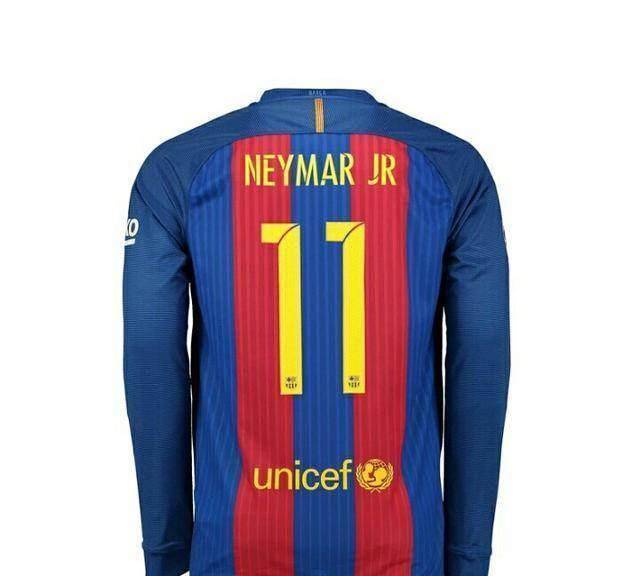 囧:攒钱买的巴萨11号球衣刚到货,内马尔就转会大巴黎_球迷_官方