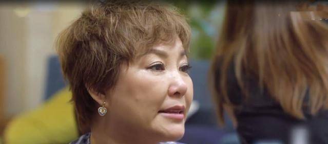 李静被何穗大声呵斥,面露不悦,一旁戴军显尴尬?_王源_客人_李小璐