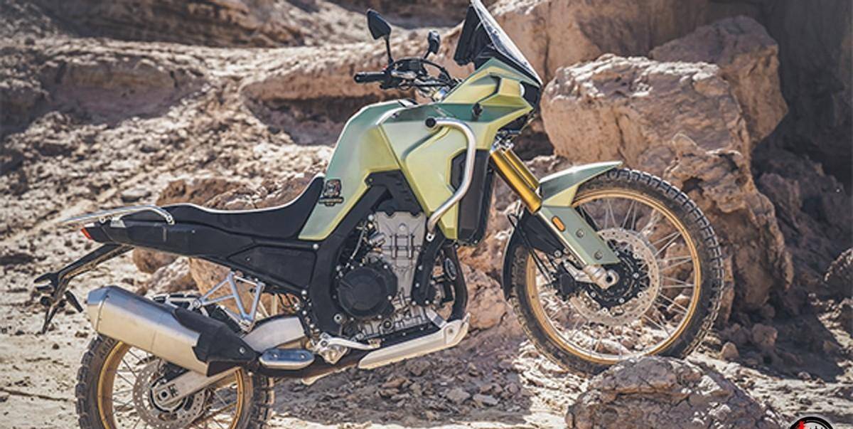 新车|越野轻量化凯越800x戈壁滩中的性价款,售价4.