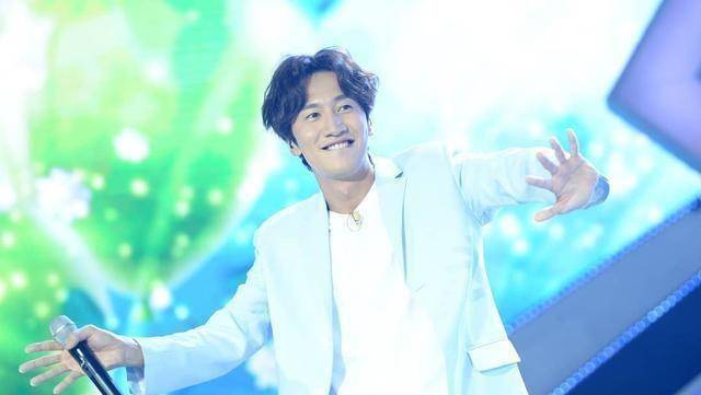 李光洙rm节目下车后的动态整理_电影_购物_目录