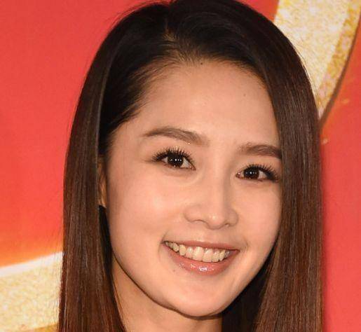 李沁又来"抿嘴杀",没有白净的牙齿,再高雅的气质也大打折扣_牙膏_小