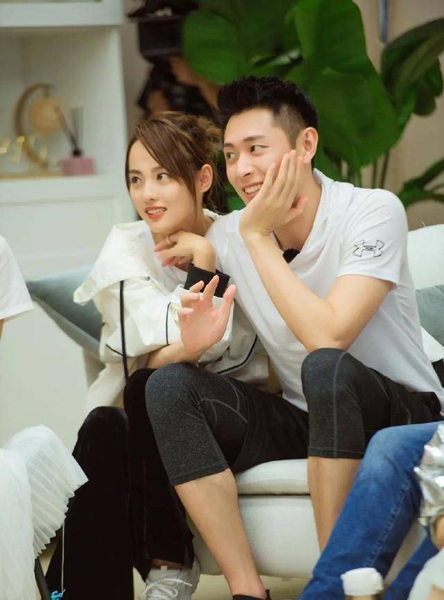 张嘉倪_周冬雨_角色