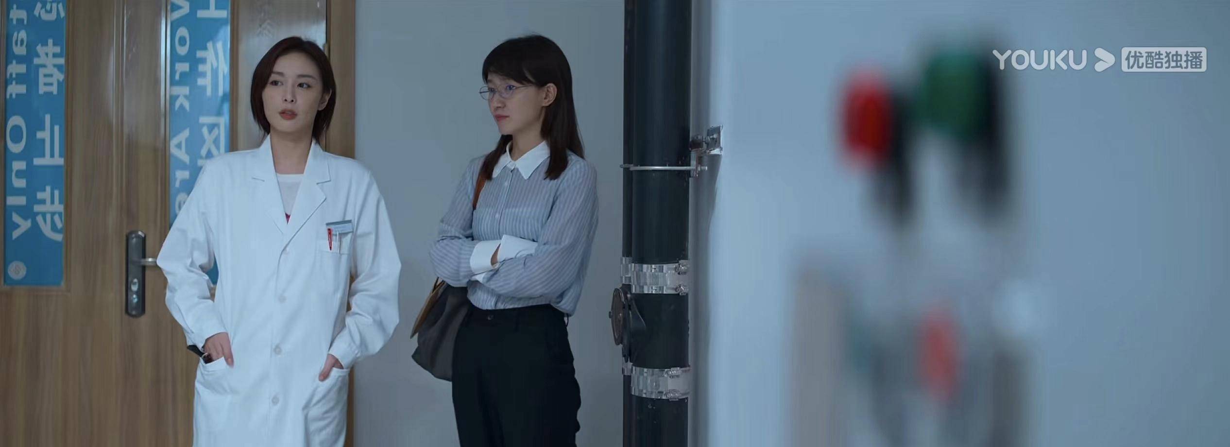 单从这些细节其实就能看出,这是一个伟大的女人,也是一个伟大的妻子.