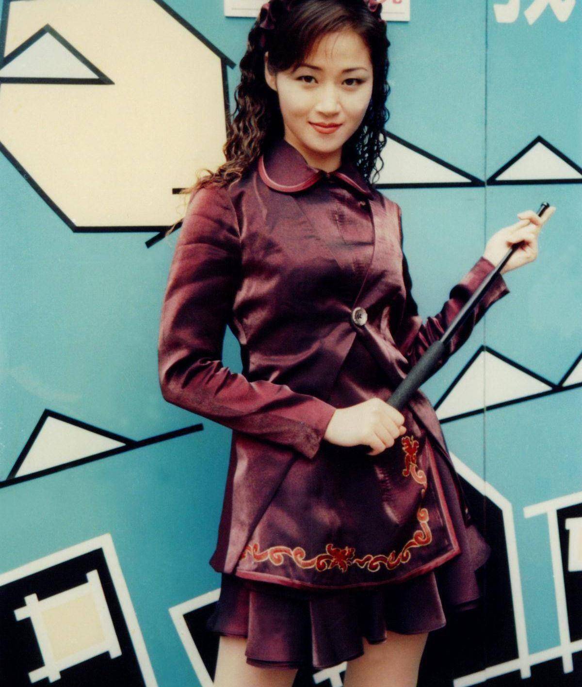 马小玲万绮雯定居内地开民宿,曾情牵吕颂贤甄子丹,后嫁陈十三_婚姻