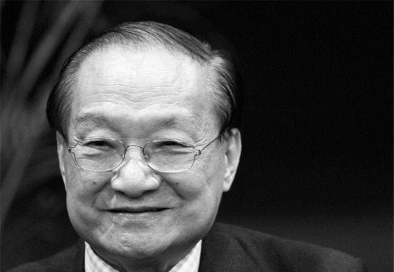 原创            李敖和王朔都批评过金庸，为何金庸只回了王朔，背后有何深意？-王朔评论金庸的两个主要观点
