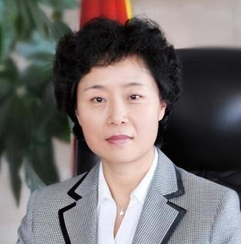 丈夫看到一半受不了,忙问:能不能先走_王丽_工作_银行行长