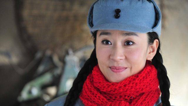 苗圃母亲病危,男友罗晋倾其所有帮助,苗圃却嫁给了大21岁的富翁_男人