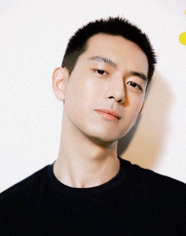 男明星偏爱的发型,肖战李现成熟,易烊千玺时尚,王一博正气_寸头_造型
