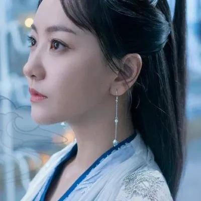 这部剧最大的亮点应该就是杨蓉饰演的反派素影,就现在观众对仙侠剧的