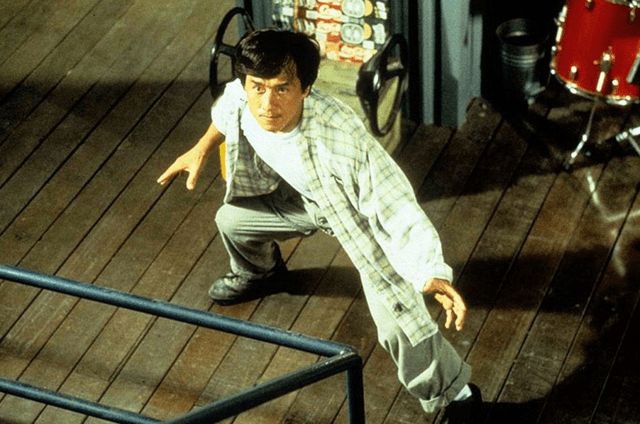 投资2亿,亏损1亿,成龙的《霹雳火》真的很烂吗?_电影_动作_赛车