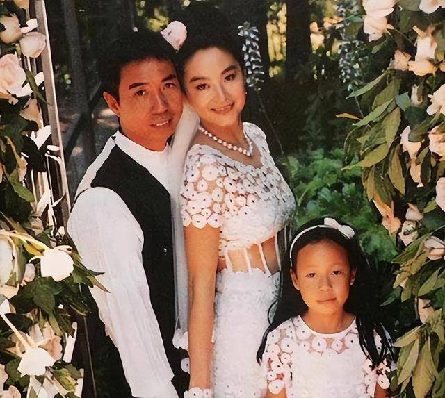 秦汉:不是不挽留林青霞,而是苦苦下跪后,她也不为所动_秦祥林_男人