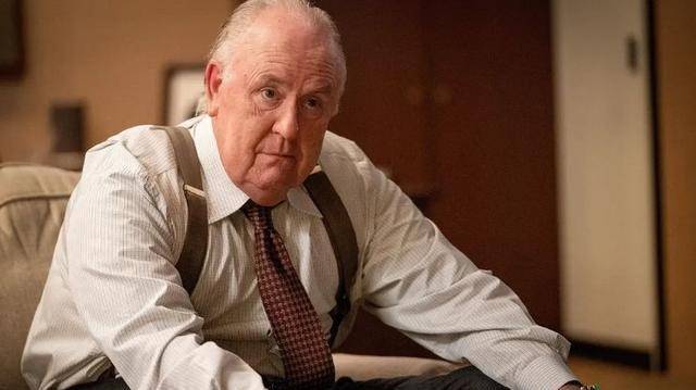 这就是美国媒体业的现状,如果仅仅除去罗杰艾尔斯,美国的新闻业就一片